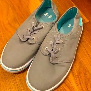 New, worn once! Super comfortable.